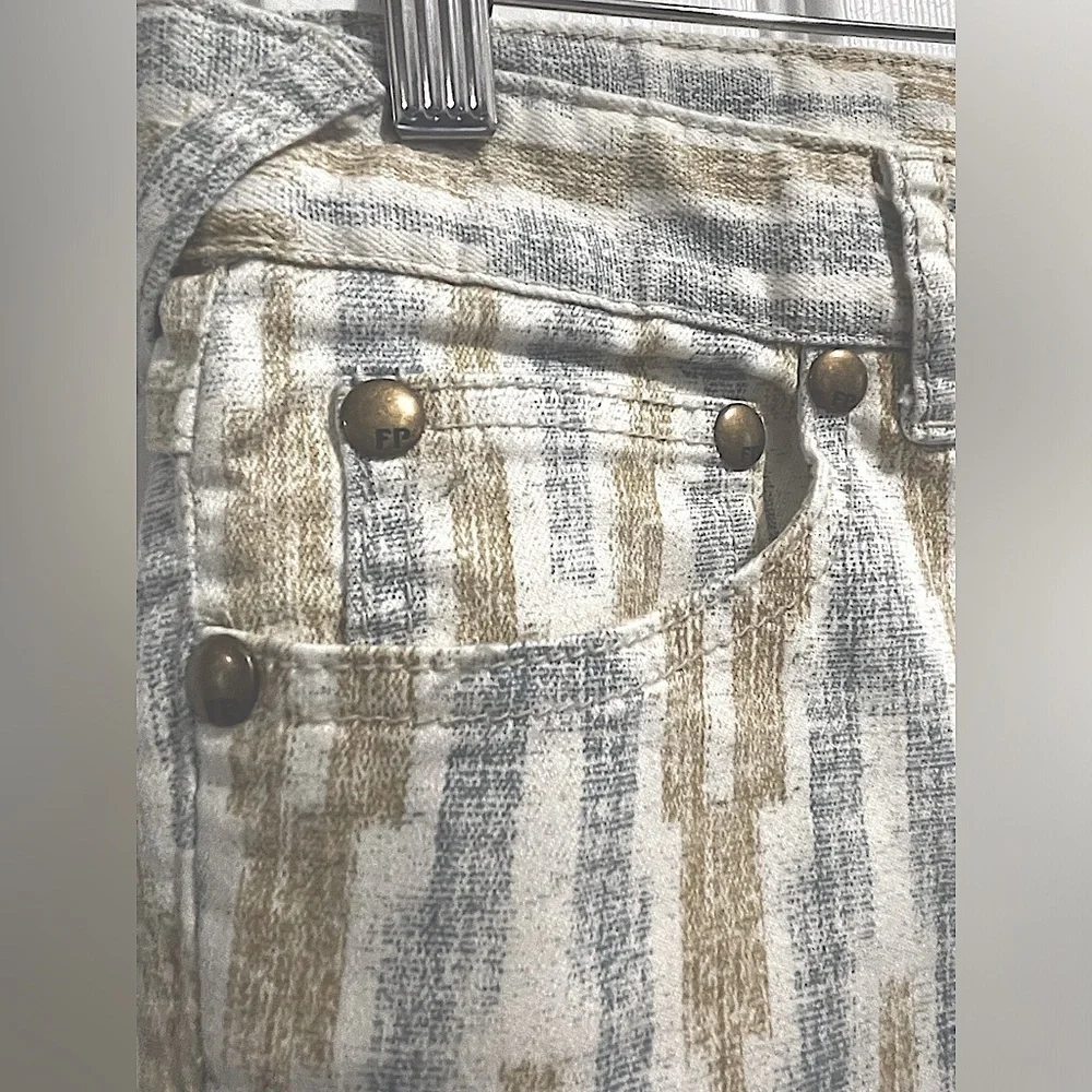 FREE PEOPLE Ikat Ankle Zip Skinny Jeans Low Rise Size 26 - Picture 5 of 9